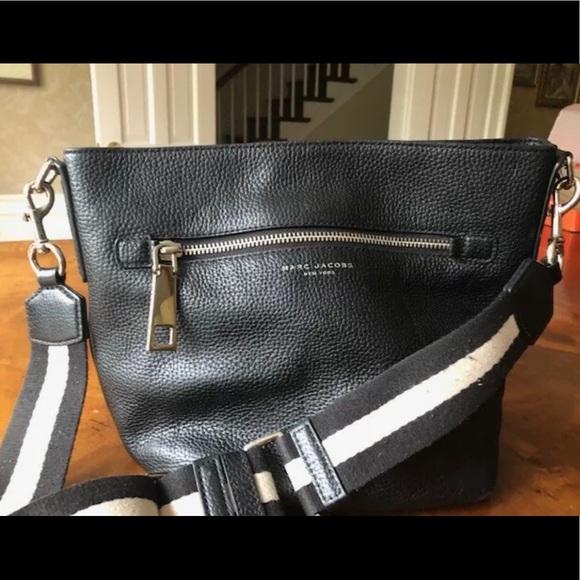 Marc Jacobs Handbags - Marc Jacobs bag